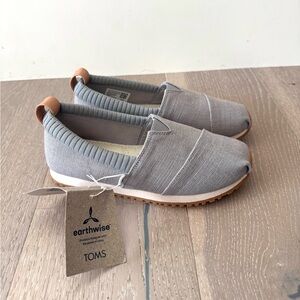 Toms size 3.5 heritage gray little kids NWT